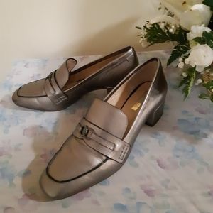 LOUISE ET CIE Silver Leather Metallic Loafers